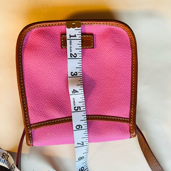 Dooney and Burke vintage pink crossbody, flawless like new condition - Picture 3 of 8